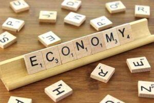 Pengertian Ekonomi : Bidang, Tujuan, Sistem, Indikator & Perannya